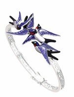 Браслет из белого золота c эмалью