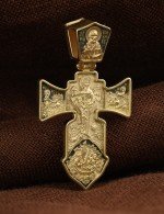 Крест из лимонного золота