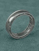 Кольцо из белого золота c бриллиантами