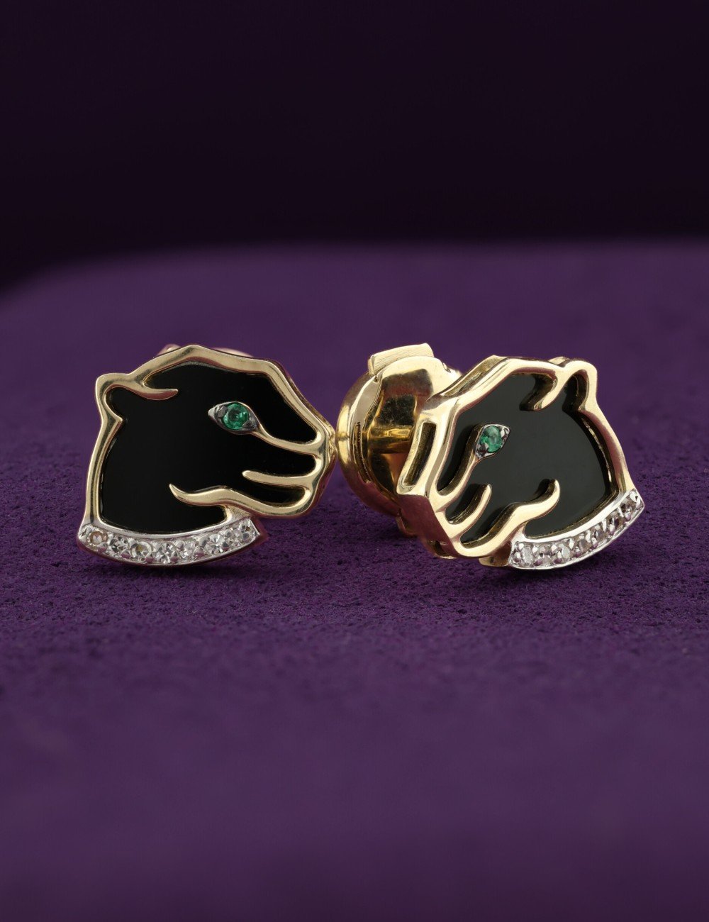 Серьги из лимонного золота c бриллиантами, изумрудом и ониксом