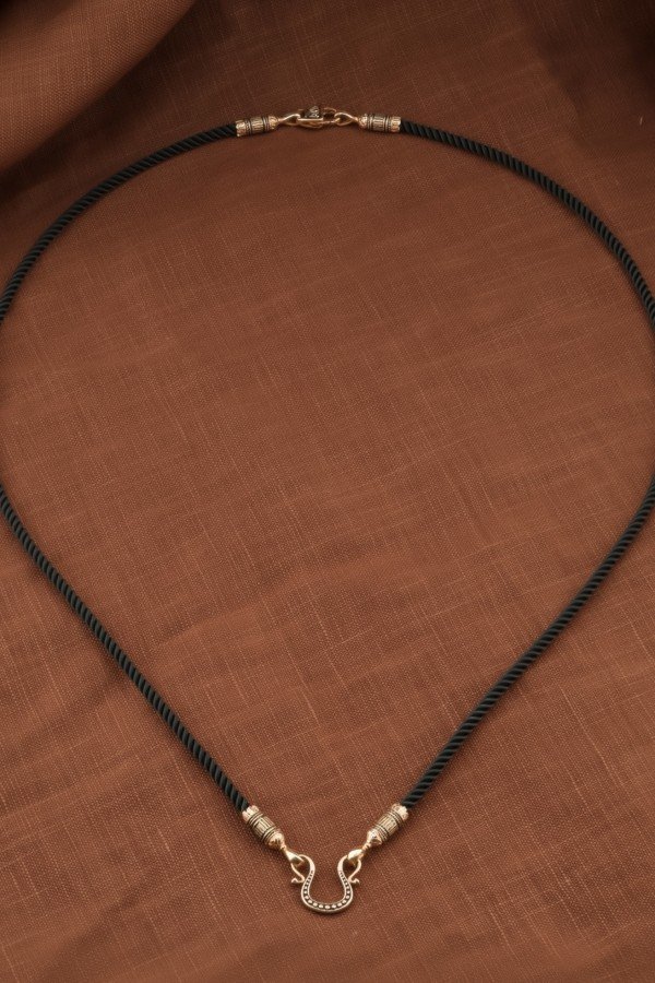 Шнурок шёлковый из золота c шёлковым шнурком