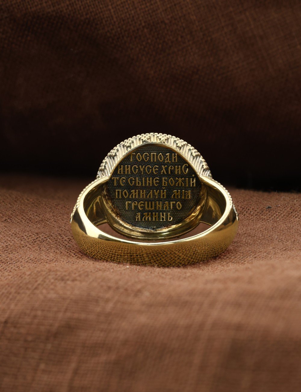 Кольцо из лимонного золота