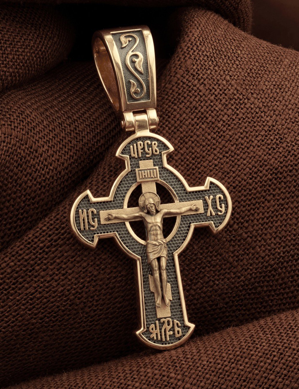 Крест из золота