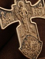 Крест из золота