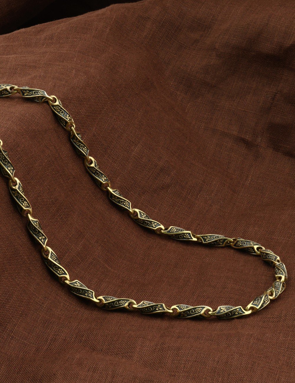 Цепь из лимонного золота