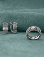 Кольцо из белого золота