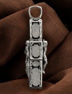 Крест из белого золота c эбеновым деревом