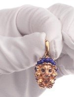 Подвеска из золота c эмалью и лазуритом