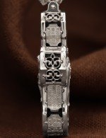 Крест из белого золота c эбеновым деревом