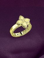 Кольцо из лимонного золота