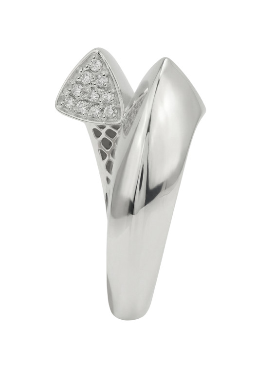 Кольцо из белого золота 585 пробы c бриллиантами