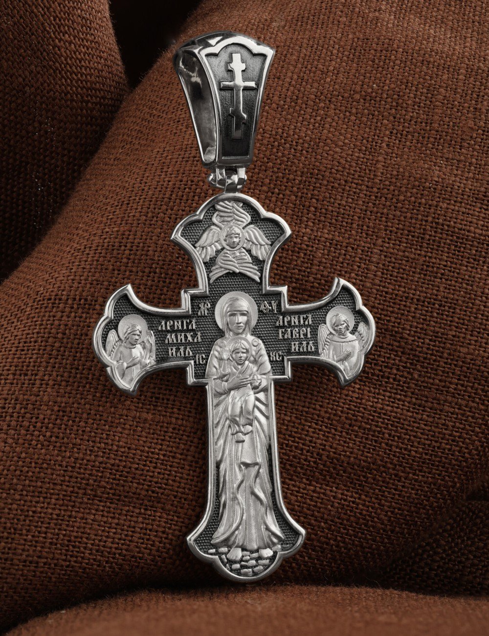 Крест из белого золота
