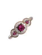 Кольцо из золота c бриллиантами и рубином