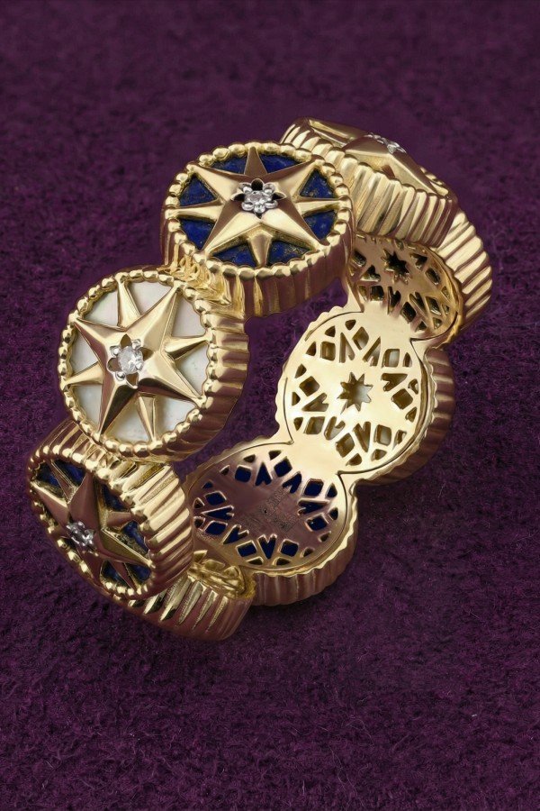 Кольцо из лимонного золота c бриллиантами, лазуритом и перламутром