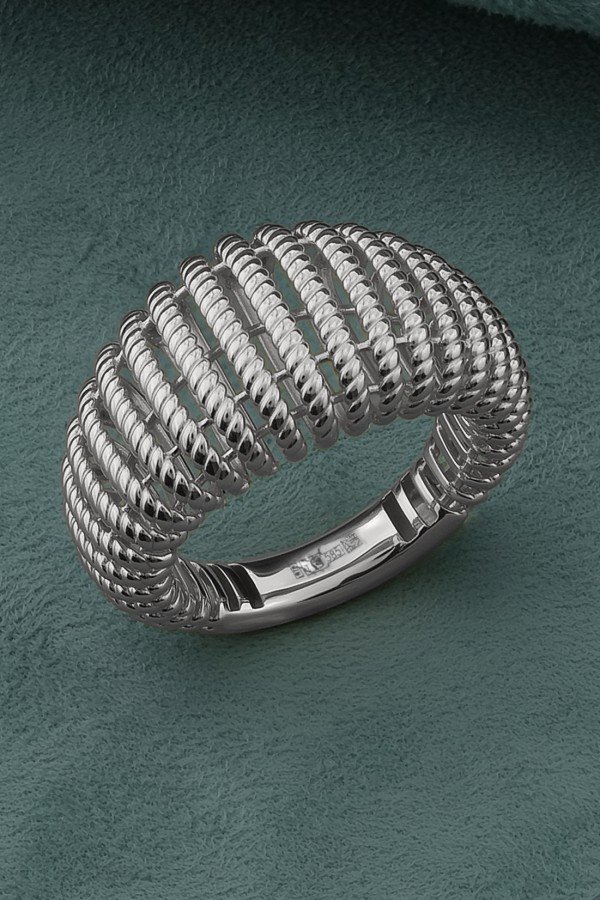 Кольцо из белого золота