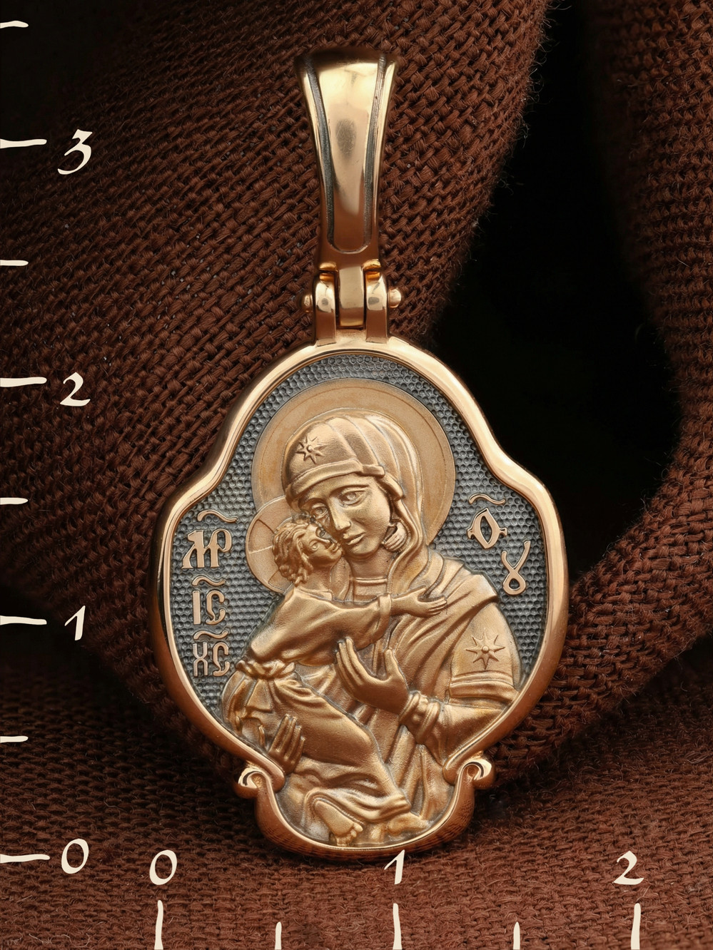Нательная икона из красного золота 585 пробы