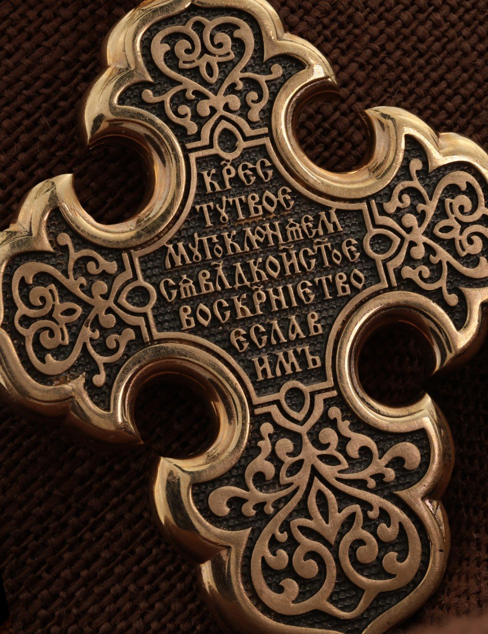 Крест из золота