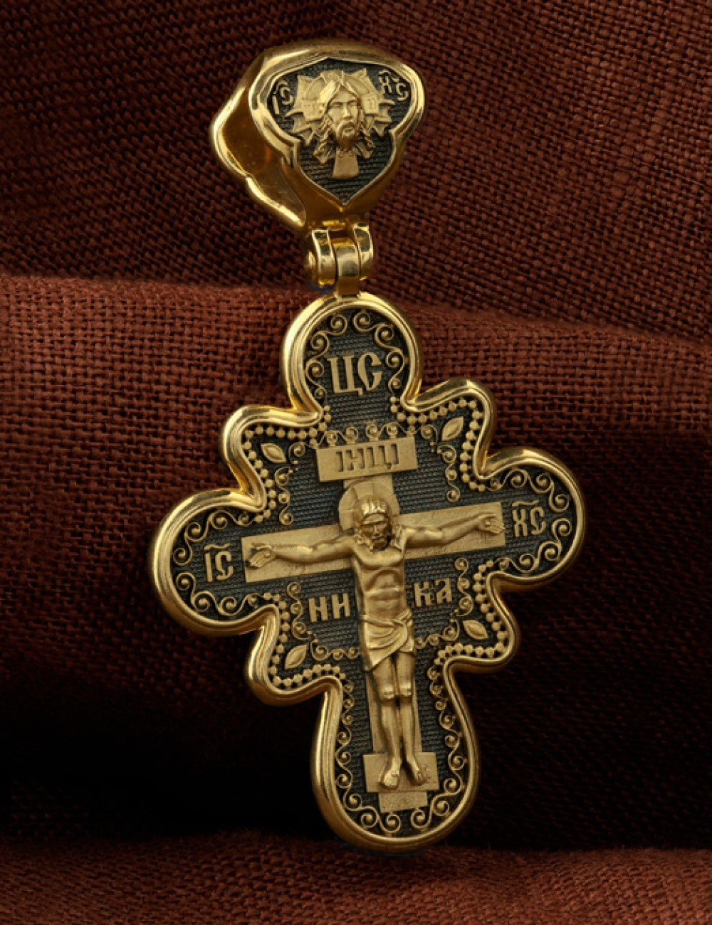 Крест из лимонного золота