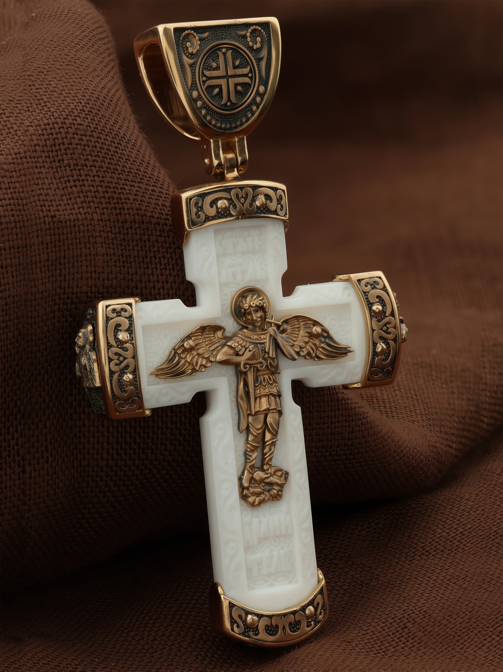 Крест из красного золота 585 пробы c бивнем мамонта