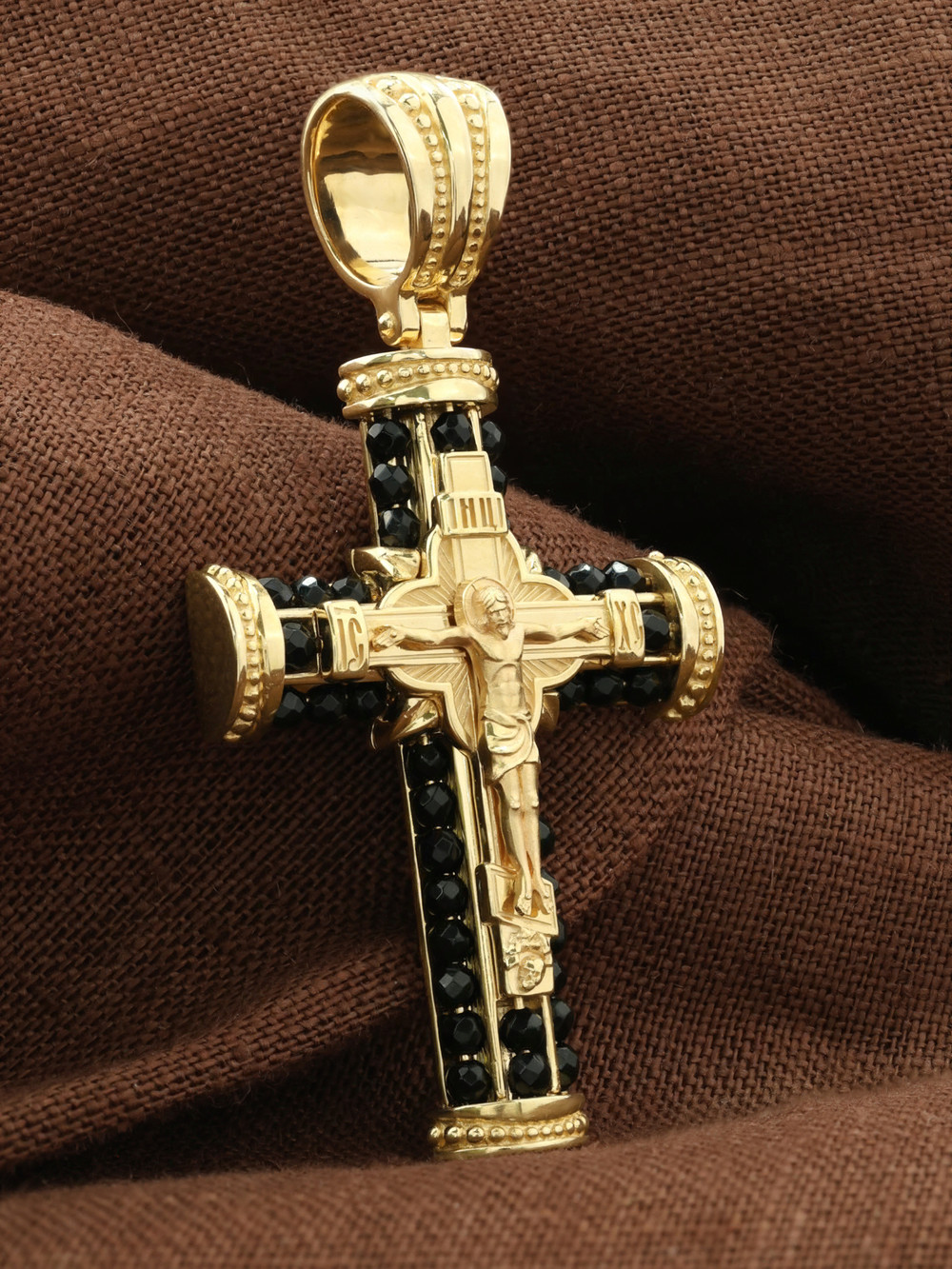 Крест из лимонного золота 585 пробы c ониксом