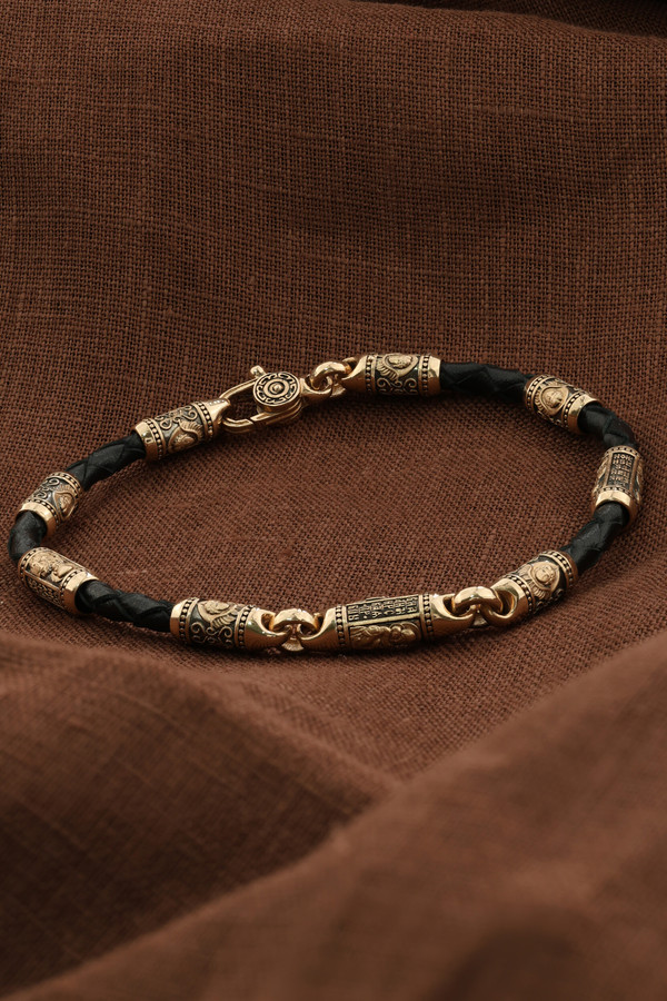 Браслет-шнурок из красного золота 585 пробы c кожаным шнурком