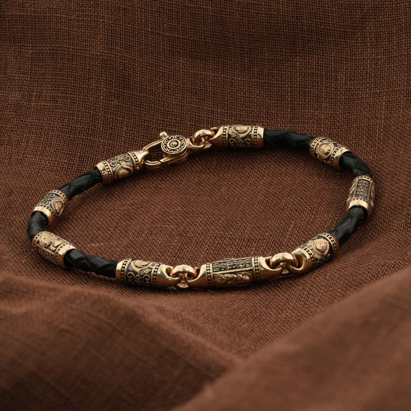 Браслет-шнурок из красного золота 585 пробы c кожаным шнурком