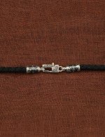 Шнурок шёлковый из белого золота c шёлковым шнурком