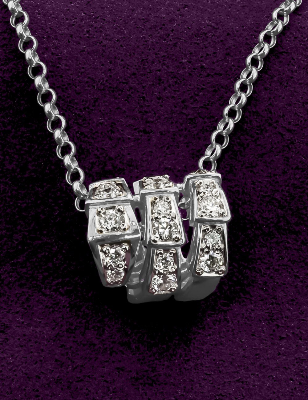 Подвеска из белого золота c бриллиантами