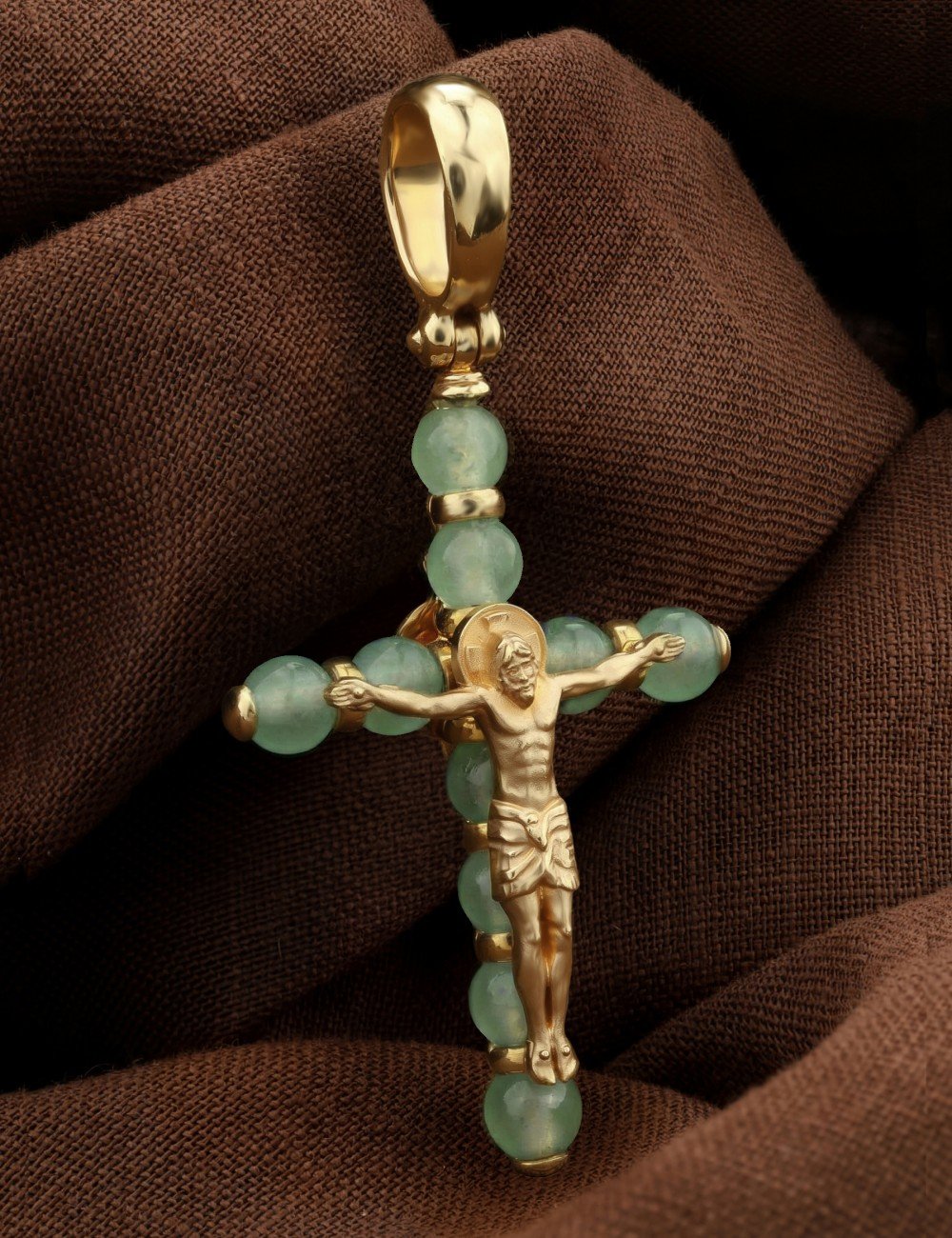 Крест из лимонного золота c нефритом