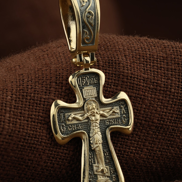 Крест из лимонного золота 585 пробы