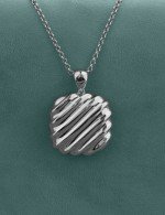 Подвеска из белого золота