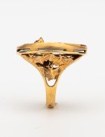 Кольцо из золота c эмалью и ониксом