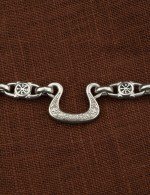 Цепь из белого золота c эмалью