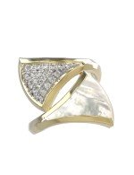 Кольцо из лимонного золота c бриллиантами и перламутром