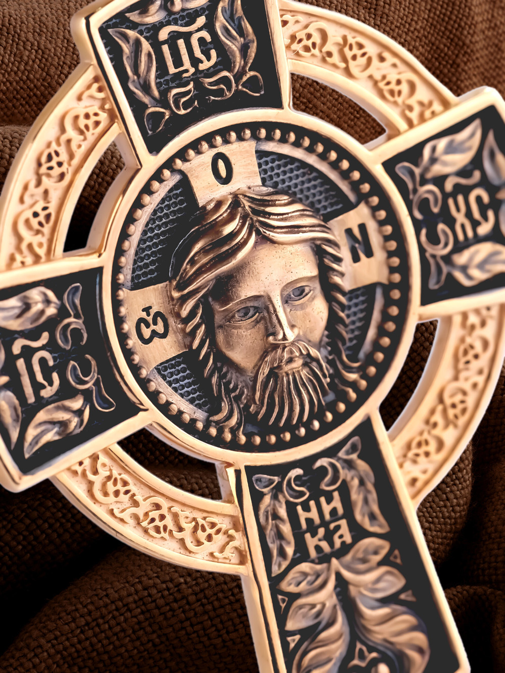 Крест из красного золота 585 пробы