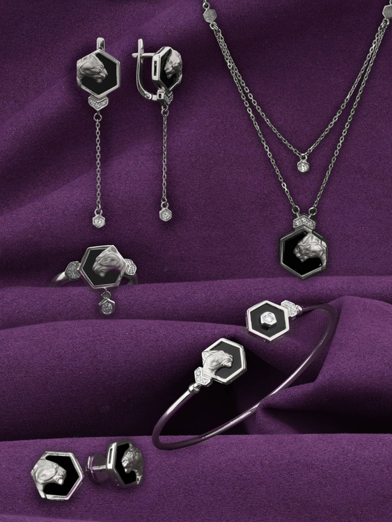 Серьги из белого золота 585 пробы c бриллиантами и ониксом