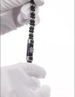 Браслет из белого золота c бриллиантами и ониксом