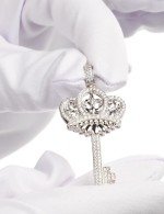 Подвеска из белого золота c бриллиантами