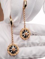 Серьги из золота c эмалью и ониксом