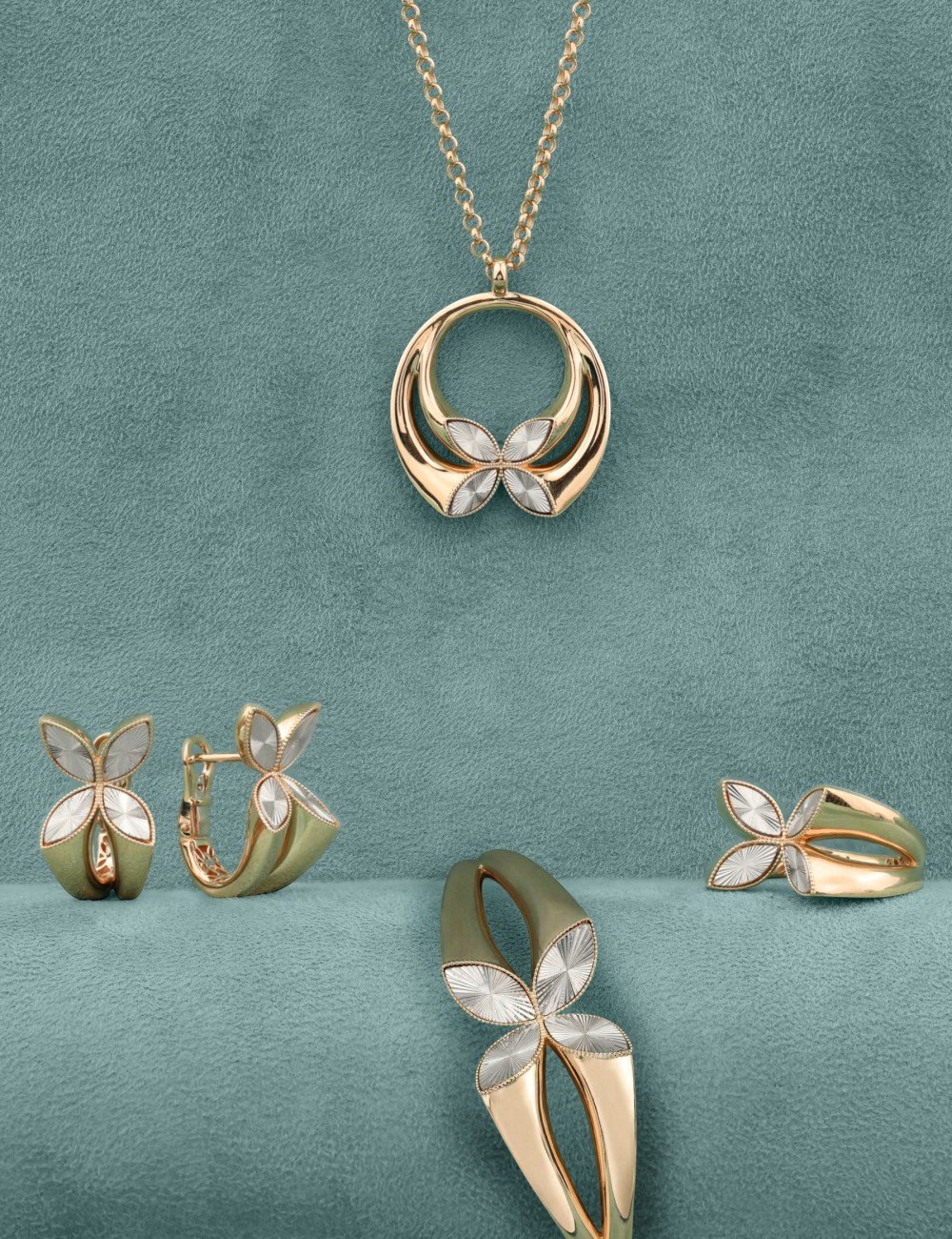 Колье из золота