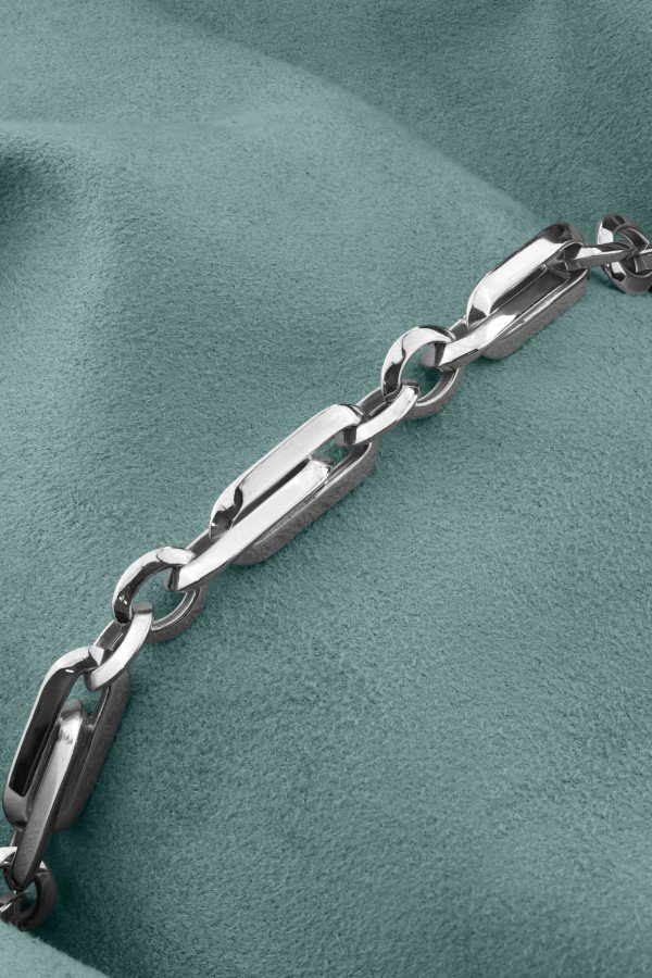 Браслет из белого золота