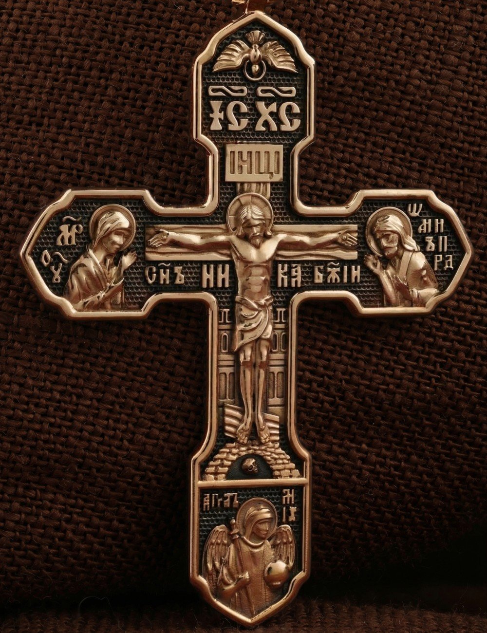 Крест из золота