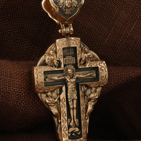 Крест из красного золота 585 пробы