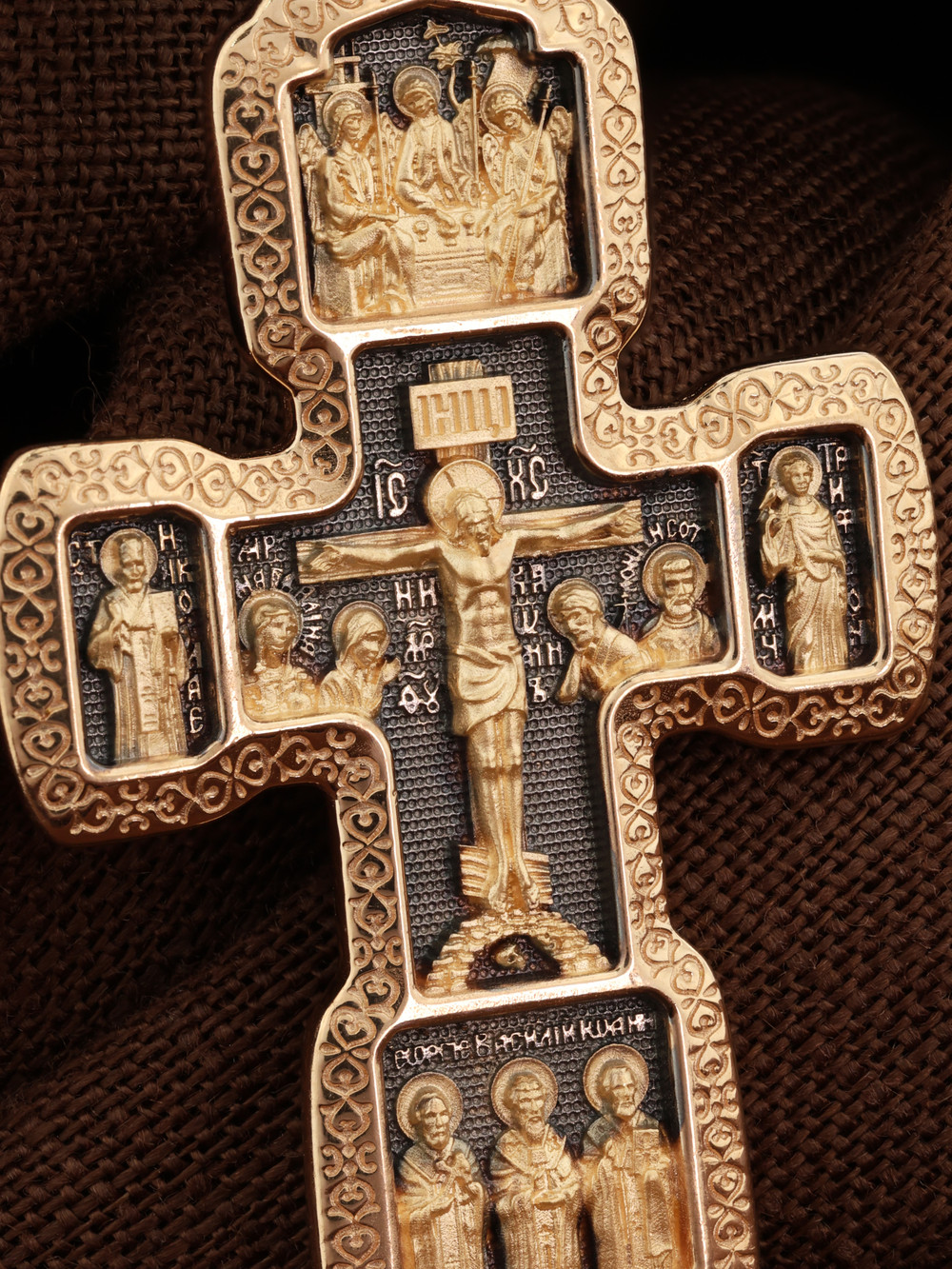 Крест из красного золота 585 пробы