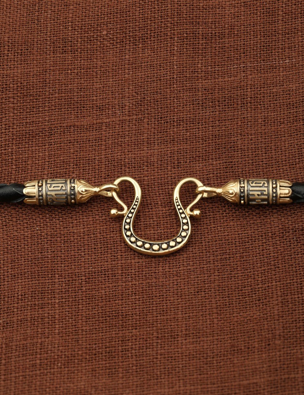 Гайтан из лимонного золота c кожаным шнурком