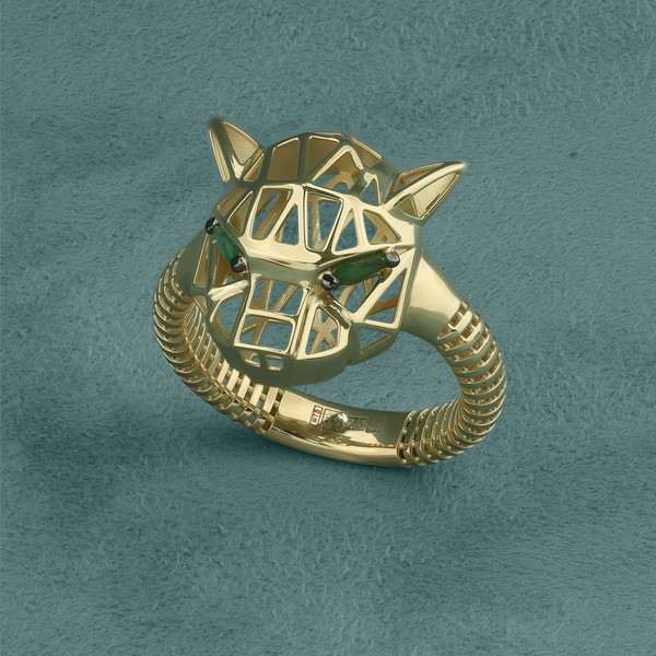 Кольцо из лимонного золота 585 пробы c изумрудом