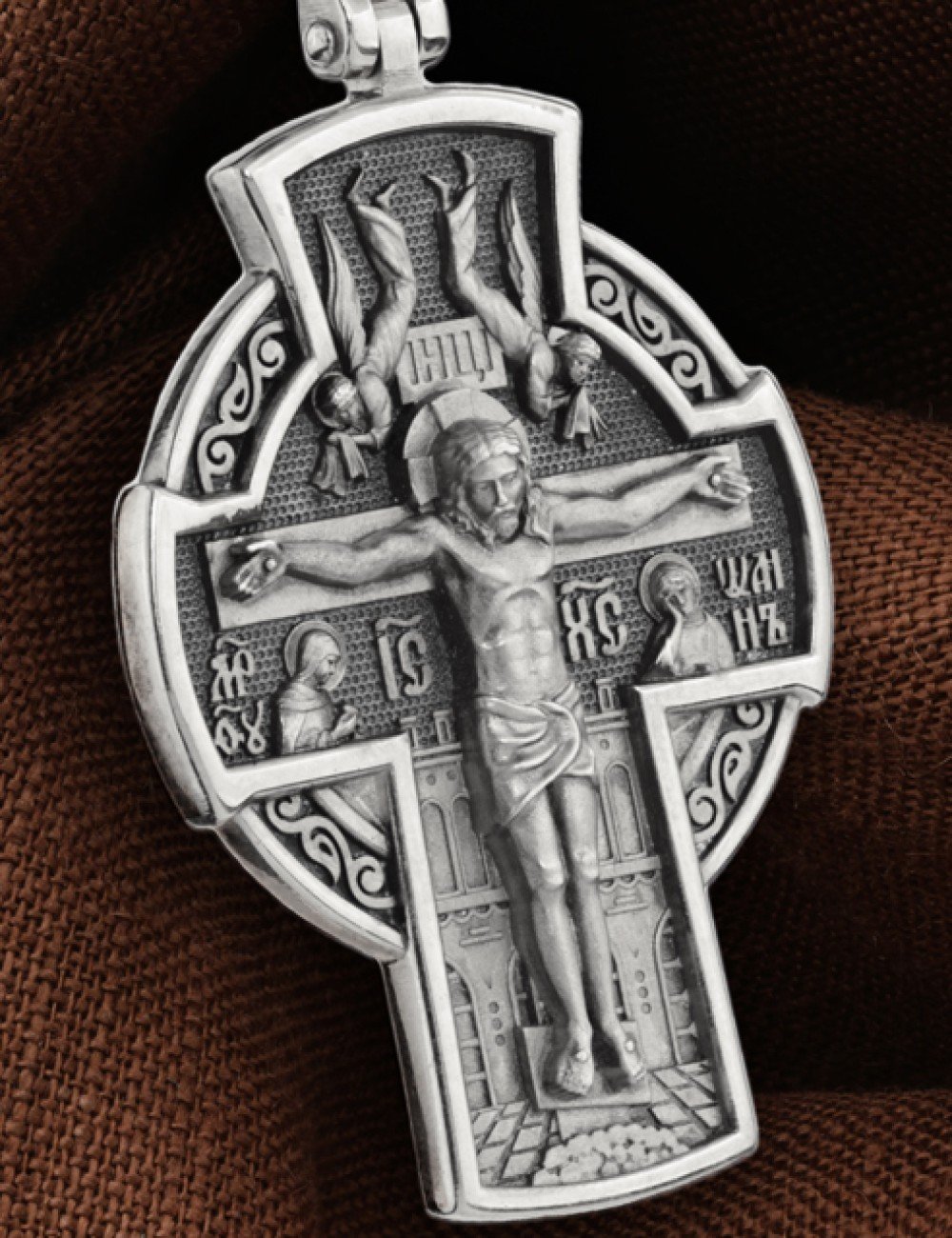 Крест из белого золота