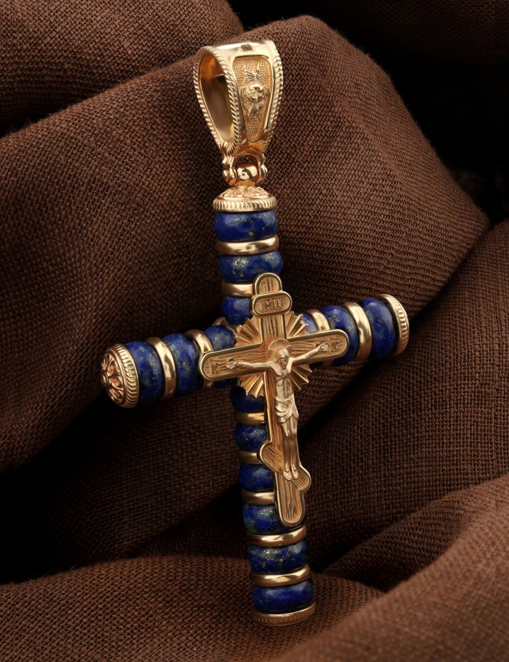 Крест из золота c лазуритом