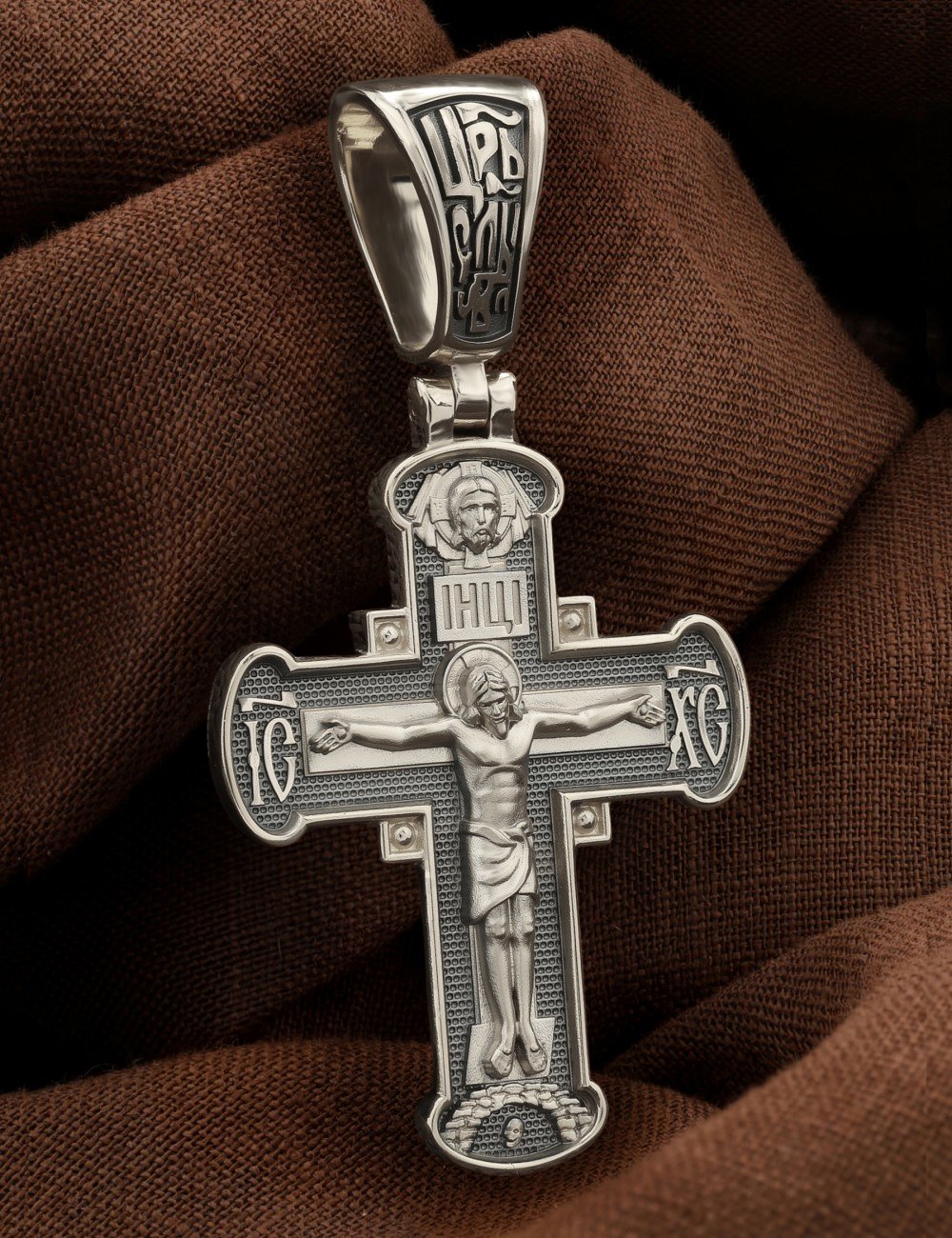 Крест из белого золота