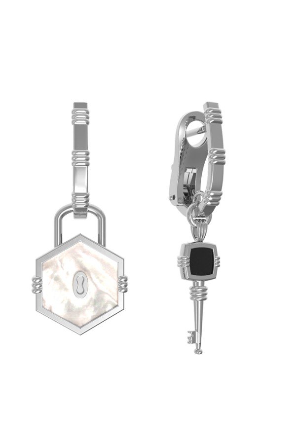 Серьги из белого золота c ониксом и перламутром